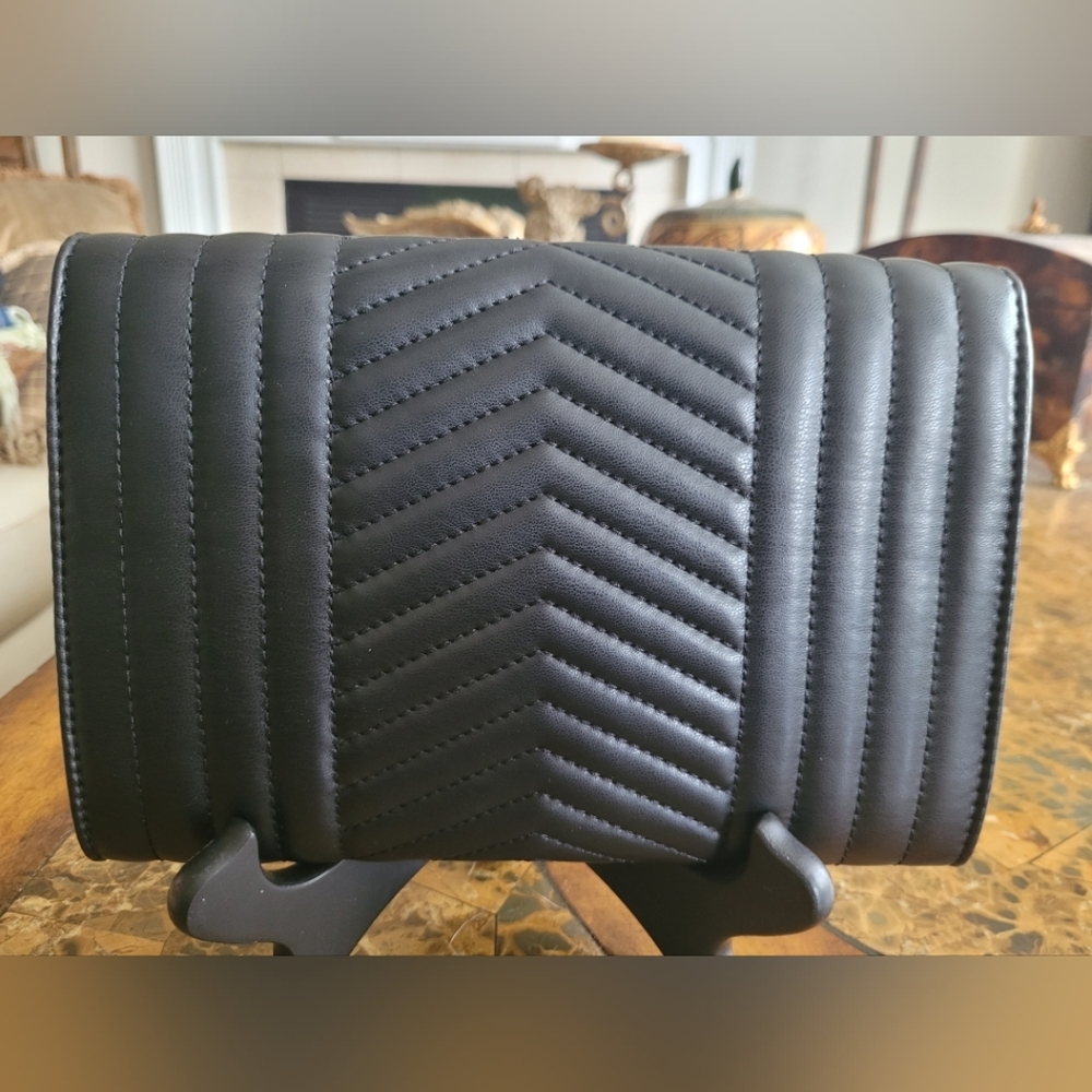 Badgley Mischka Black Quilted Women's Crossbody Bag - Picture 2 of 10